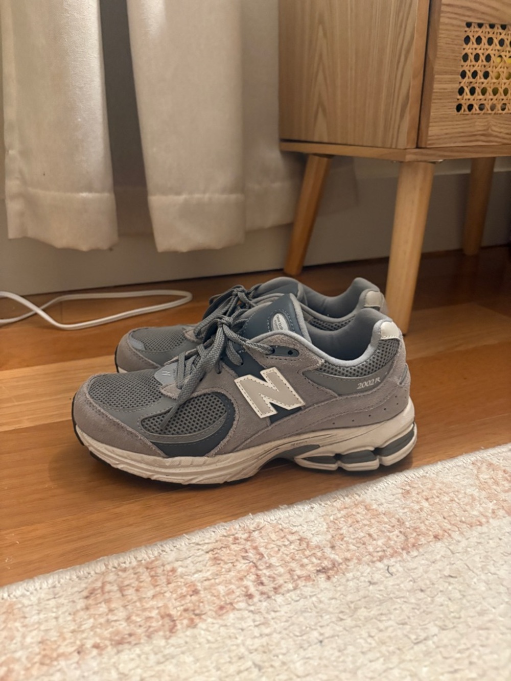 New Balance 2002R